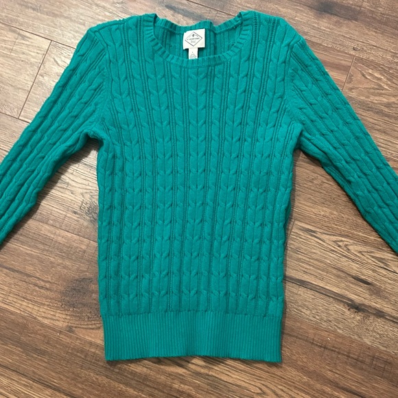 Green Knit Sweater - Picture 1 of 3